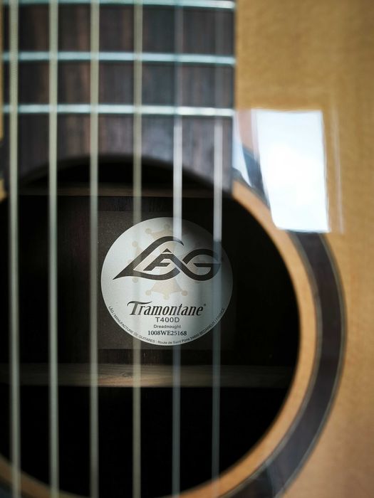Chitară Acustică LÂG Tramontane T400D – Design Francez - efectiv noua