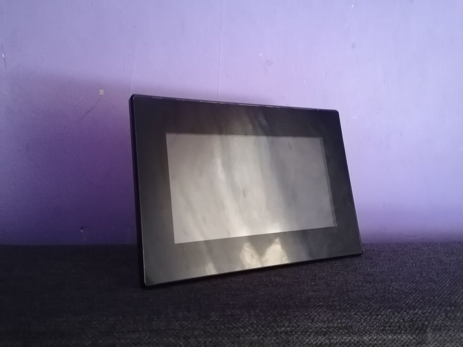 Ramă digitală LED