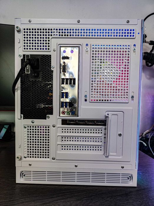 Нов! Ryzen 5 7500F, RTX 5060, 16GB RAM, 512GB SSD NVMe
