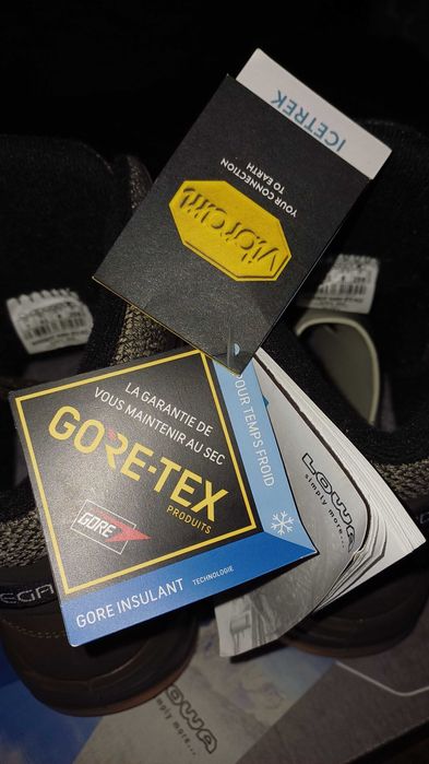 LOWA Renegade GORE-TEX,VIBRAM размер 41