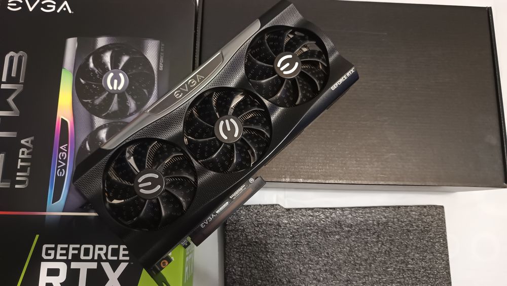 EVGA GeForce RTX 3090 FTW3 ULTRA GAMING 24GB - като нова!!!