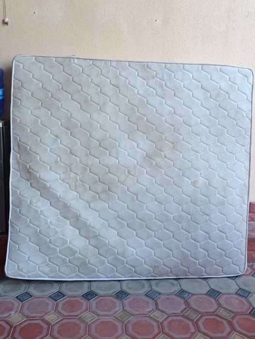 Matras sotiladi 2 kishilik