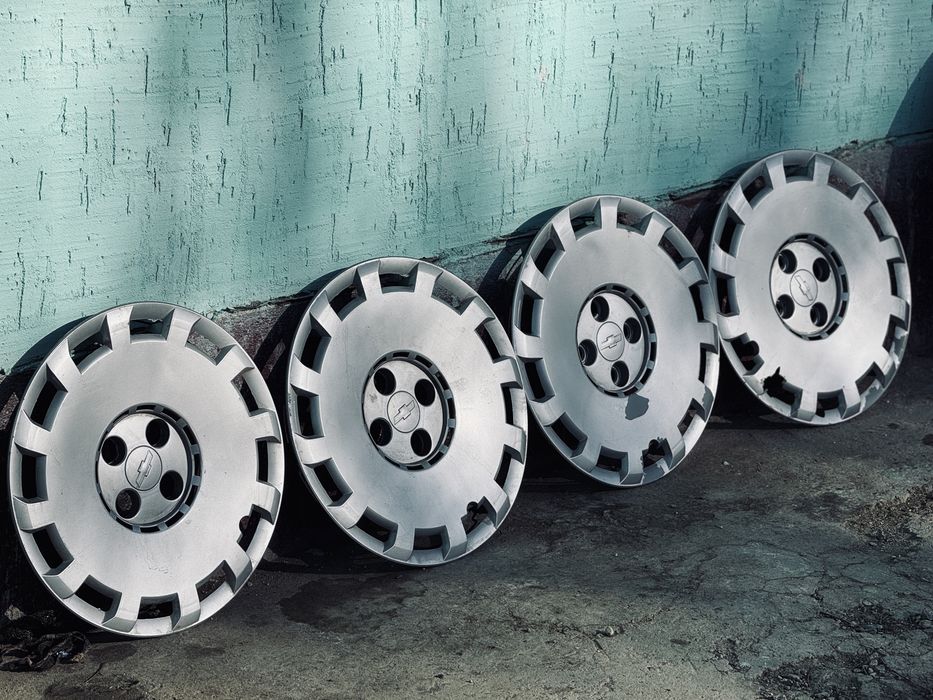 Штамаовный диск летный шинами