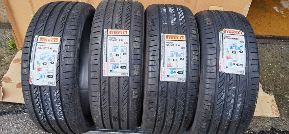 Чисто Нови 225 45 19 Pirelli