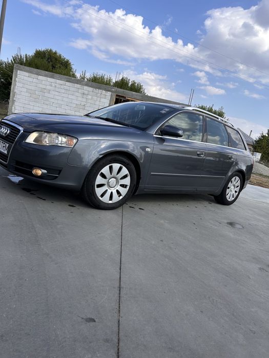 Vând audi A4 B7 2.5 V6