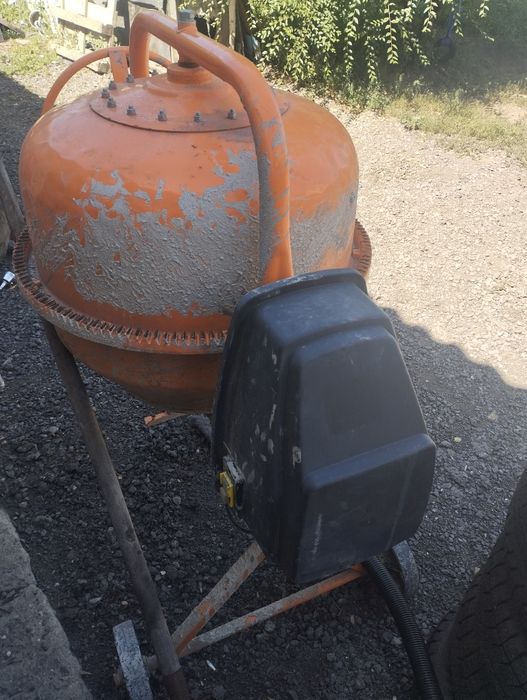 Продам бетономешалку
