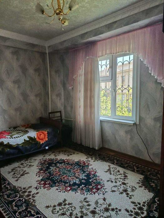 Квартира сотилади Шайхонтохур тумани Гулобод ор.р 1-чи гор Балница