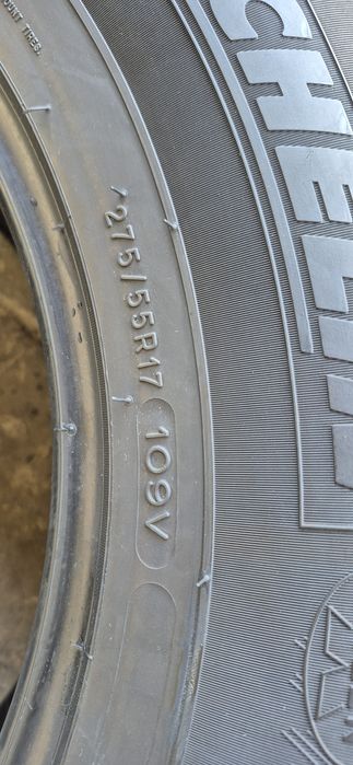 4 anvelope vara Michelin 275/55/17.Pretul este pe bucata.