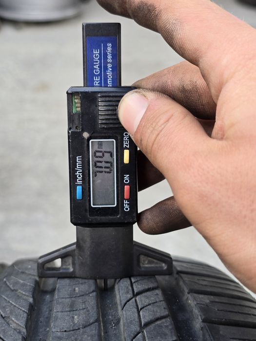 1 Брой Гума 205/65/15 RoadStone 7mm 22dot