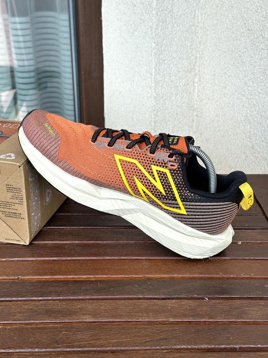 Мъжки обувки New Balance (FuelCell Venym) - номер 44 (28см), Отлично състояние