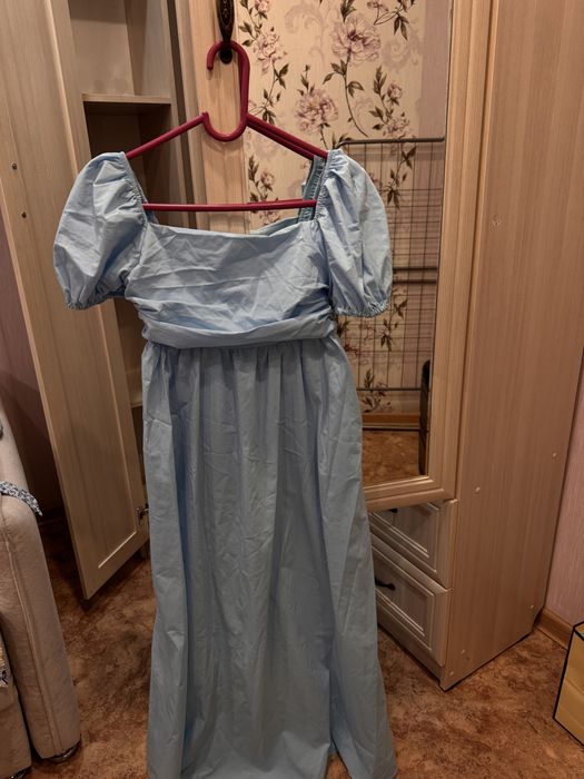 Платья продам срочно