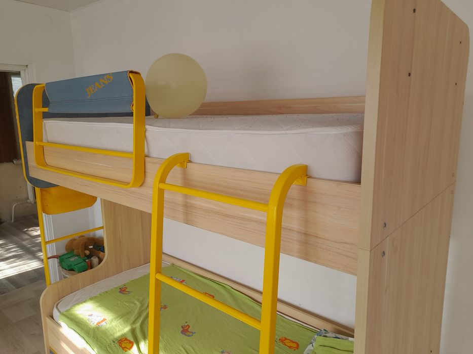 Кровать двух Ярусную