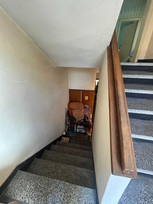 Двуетажна газифицирана къща, гр. Попово