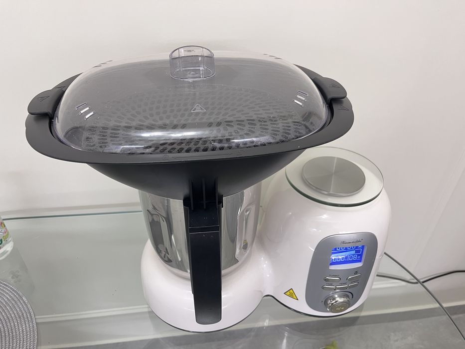 Robot Mixer-blender-fierbator-gatit in aburi-cantar