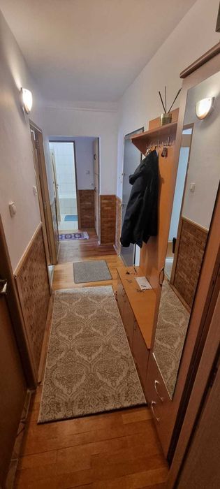 Inchiriez apartament cu 2 camere mobilat/utilat