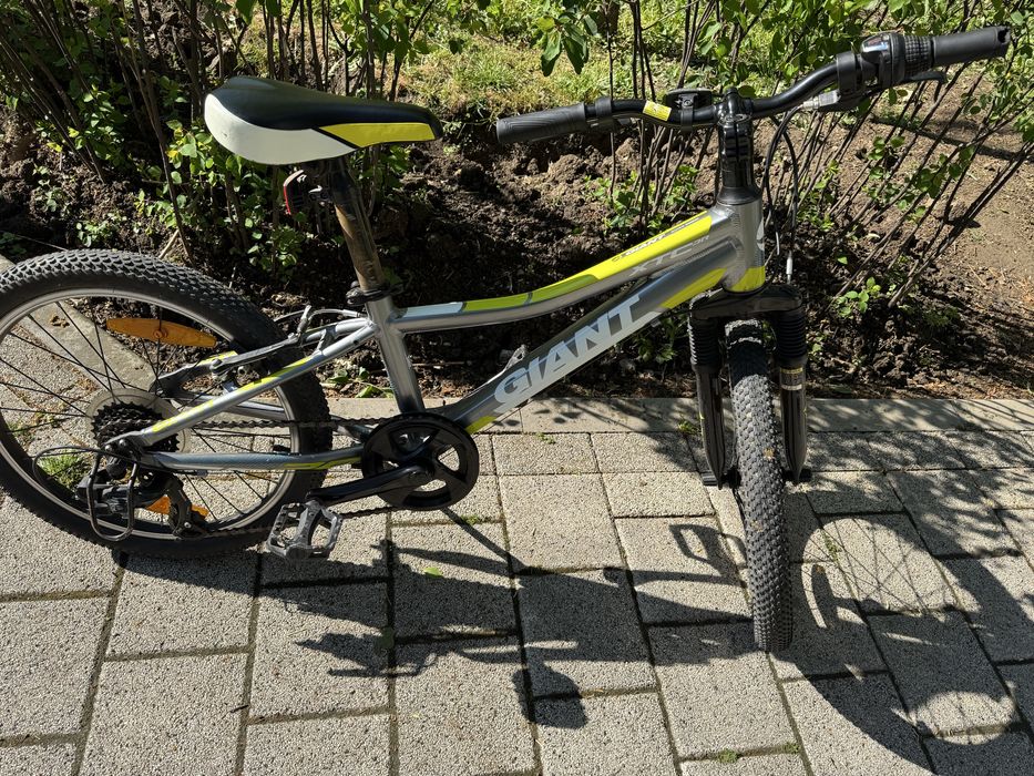 Bicicleta giant copii 20 inch