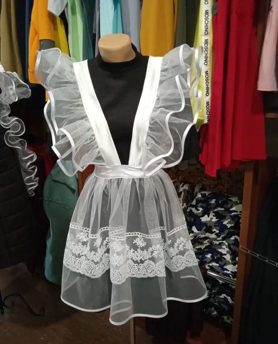 Школьные фартуки в ассортименте