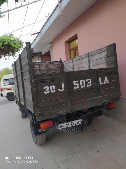 УАЗик бортовой сотилади