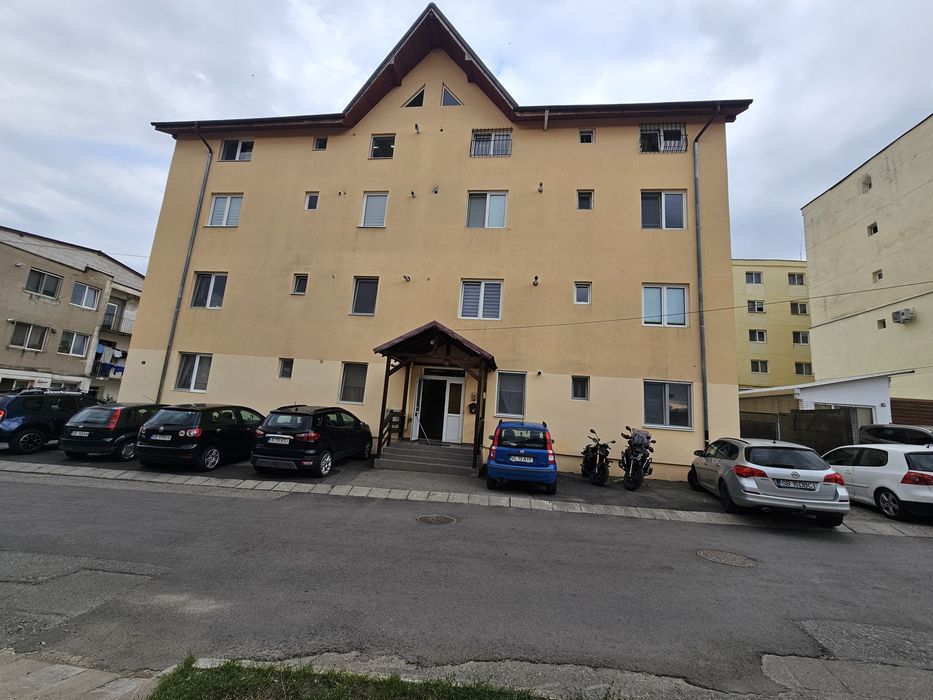 Vând apartament 2 camere decomandat