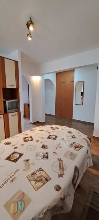 Chirie sparrament 3 camere cartierul Nufarul str. Bumbacului