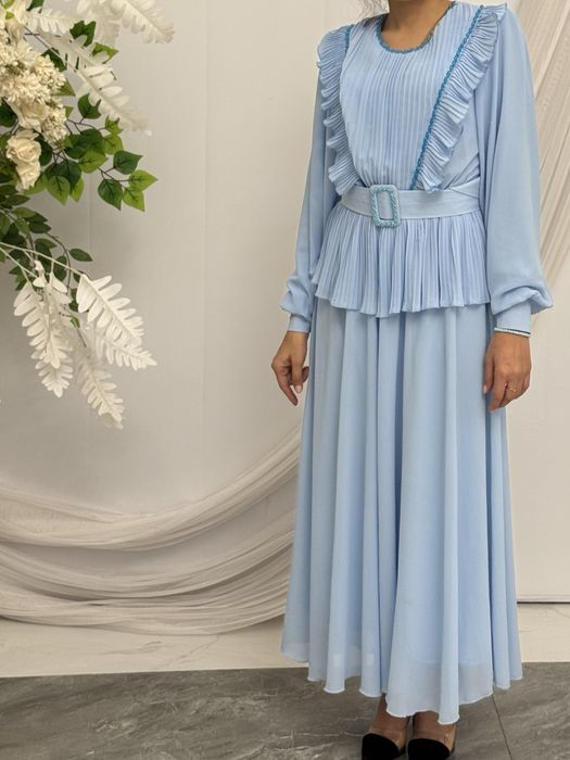 Продаю платья , одевала 1 раз