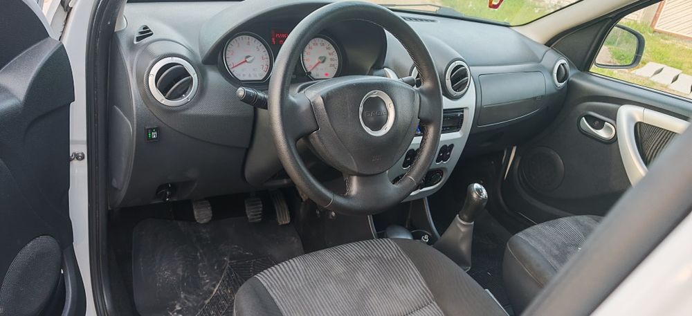 Dacia logan berlină / 2009-12  / GPL