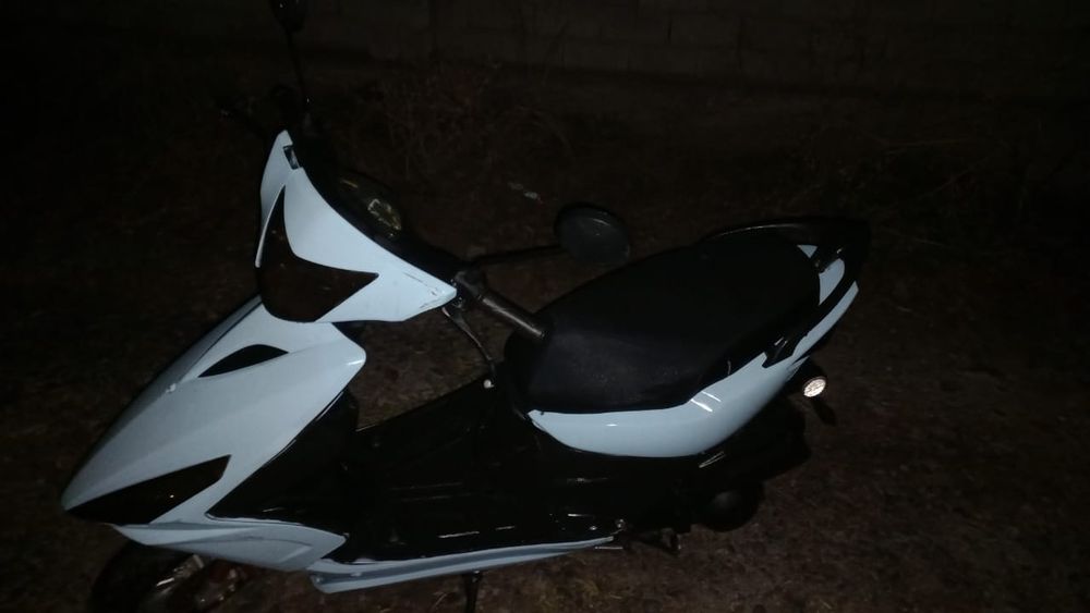 Скутер Angel 150кубов