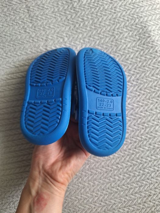 Papuci tip crocs mărimea 23