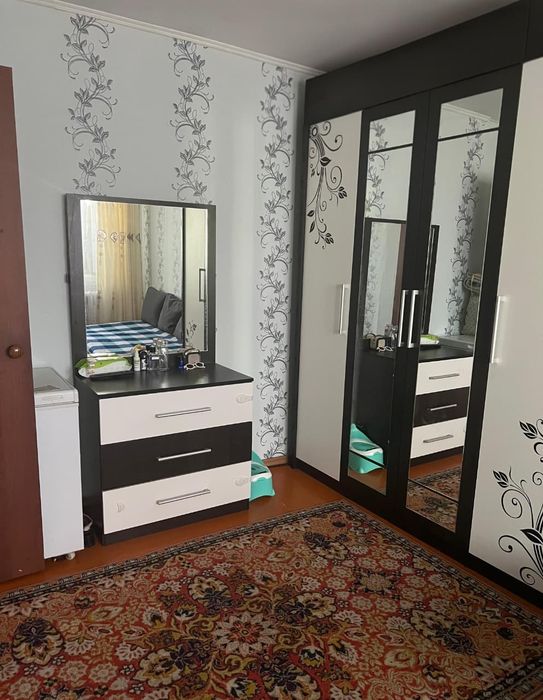 Продам 3 ком квартиру с хорошим ремонтом!