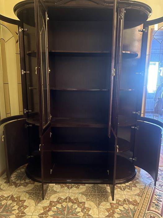 Сервант для гостиной