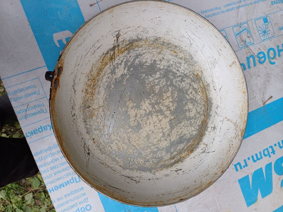 Чайники и сковорода