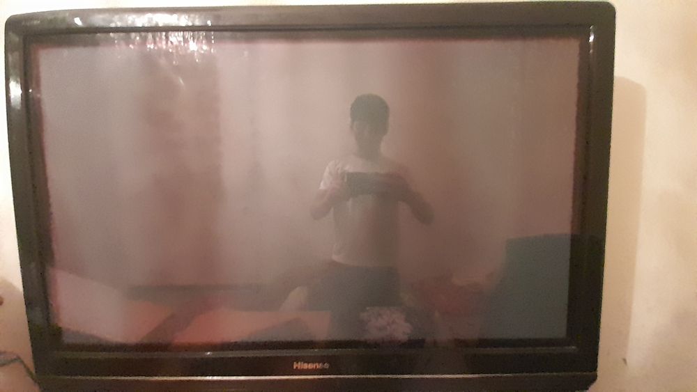 Телевизер Hisense