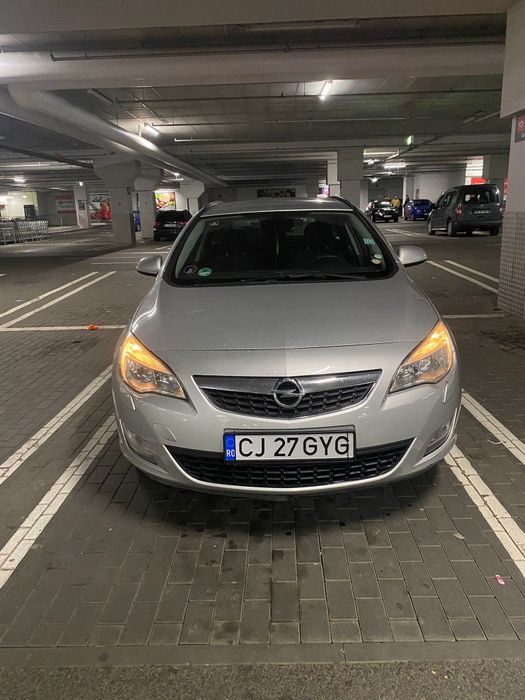 Opel Astra J Sports Tourer 2011, 1.7 cdti