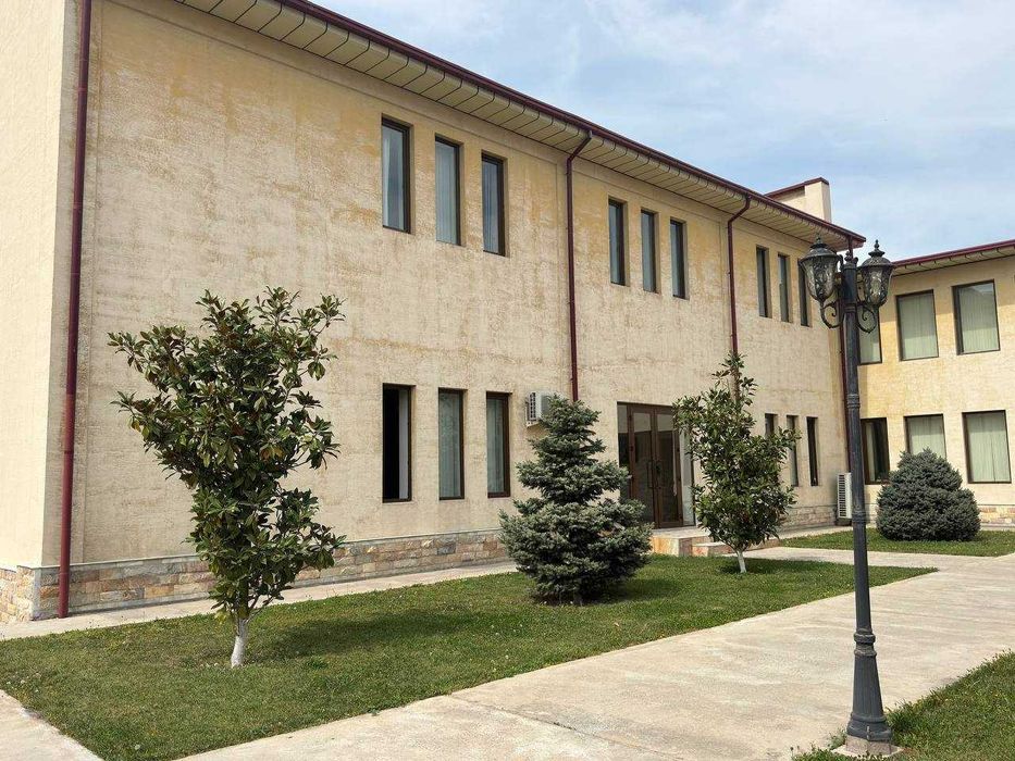 СРОЧНО 60м2 ОФИС ижарага берилади (Тайёр жихозлари билан)