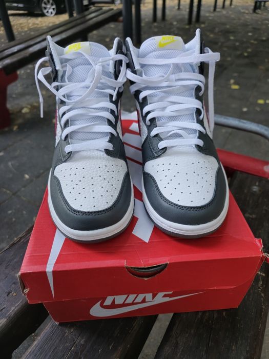 Nike Dunk High Retro