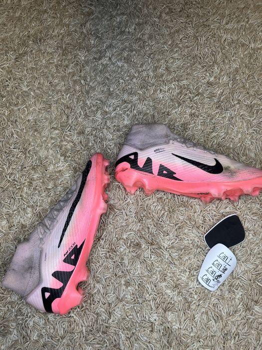 vand crampoane + aparatori