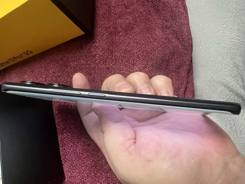 Realme 10 pro + (12/256)