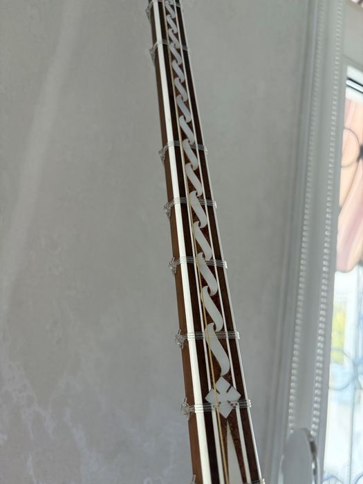 Dutor sotiladi, uyda turgan yengidek