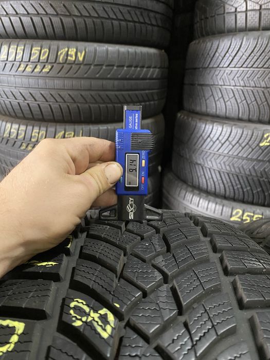 Anvelope iarna 235/50/19 Goodyear Ultra Grip Performance 235 50 19 R19