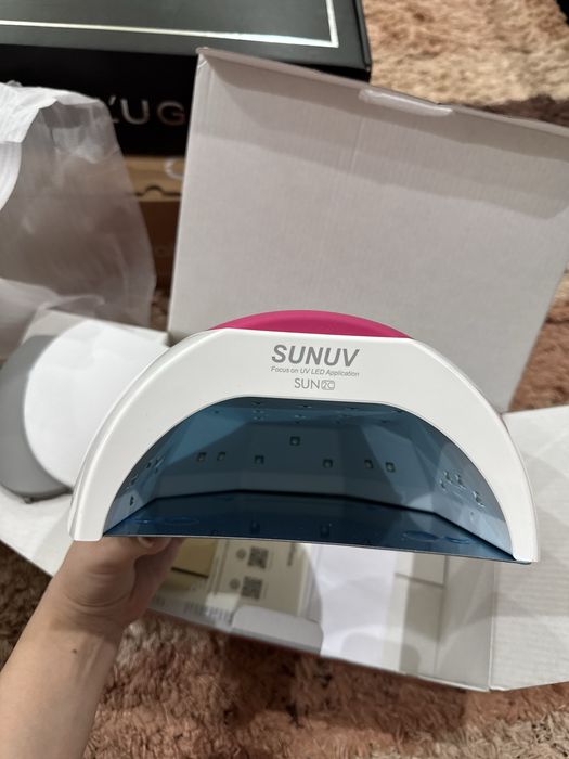 Маникюрная лампа