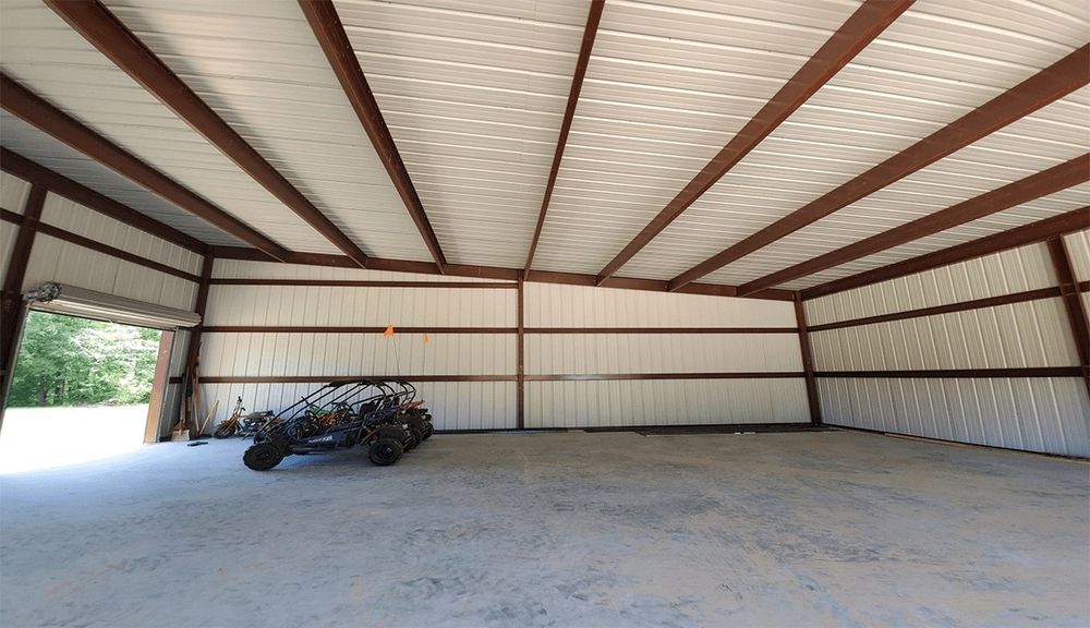 Structuri metalice, ferme, hale comete cu panou sau tabla