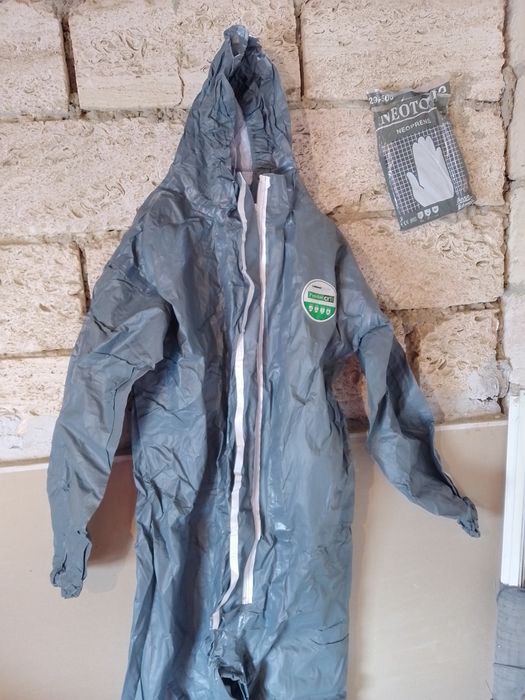 Комбинезон для кислоты