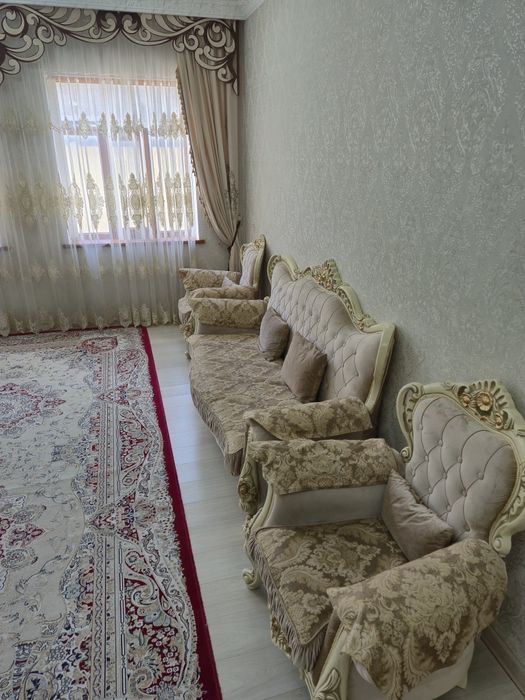 Угалок для гостинный