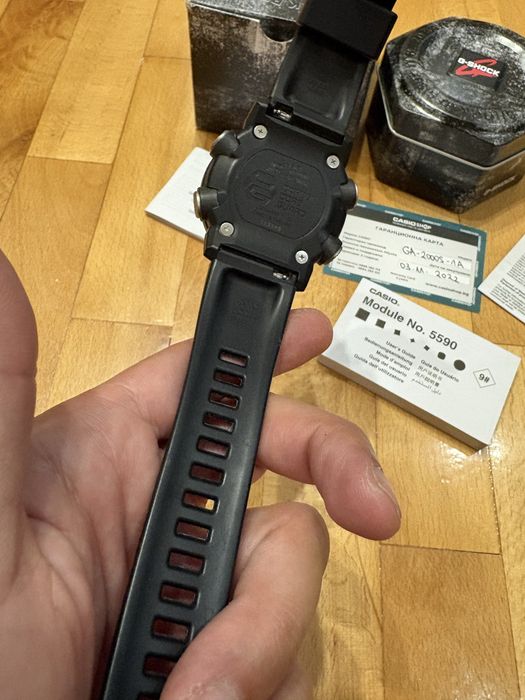 Продавам Casio G Shock GA 2000