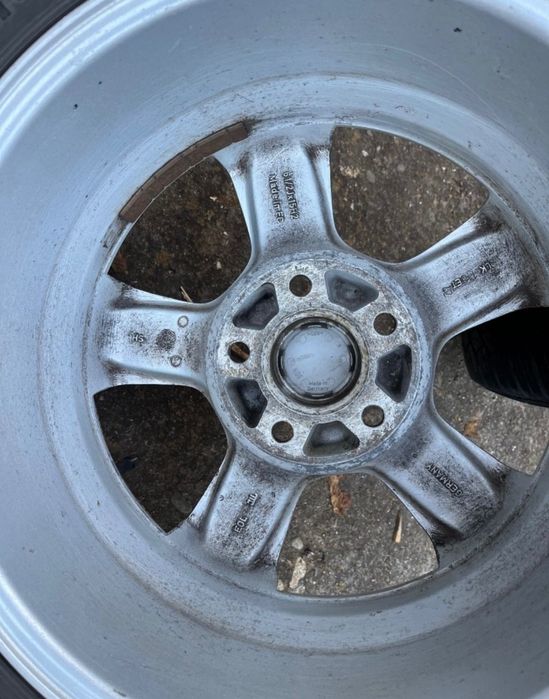 Продавам 2 комплекта алуминиеви джанти + гуми за Opel