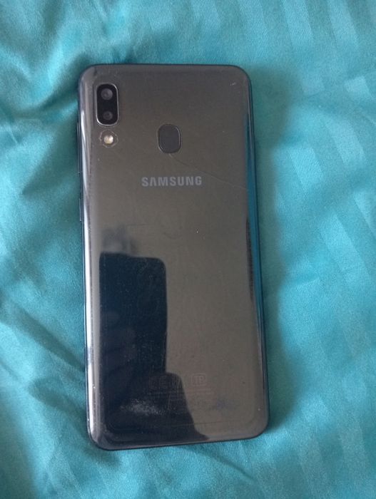 Smsung a20 продается