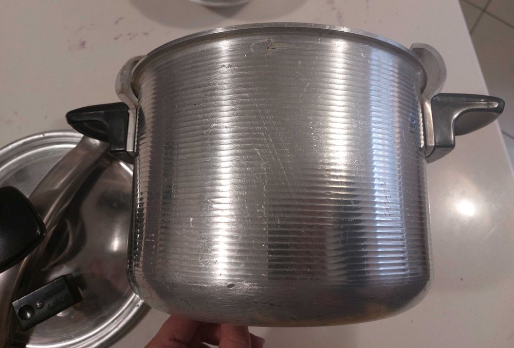 Скороварка 6 литров. Советская