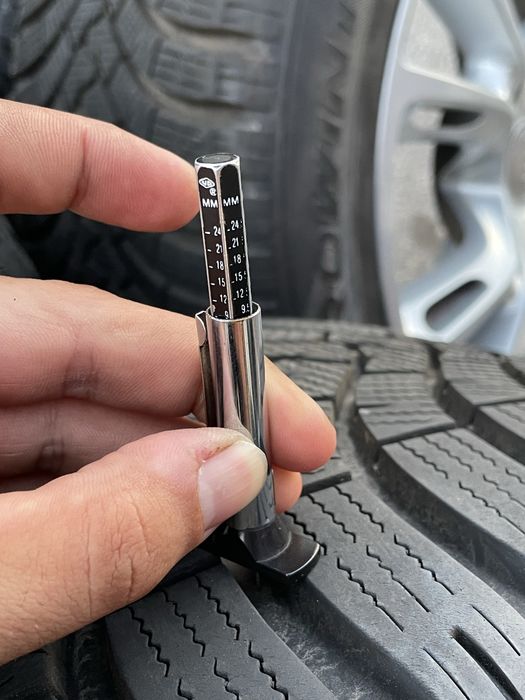 4 броя оригинални джанти SRT за Grand Cherokee 5x127 20”с датчици и гуми 295 /45 20 9mm !