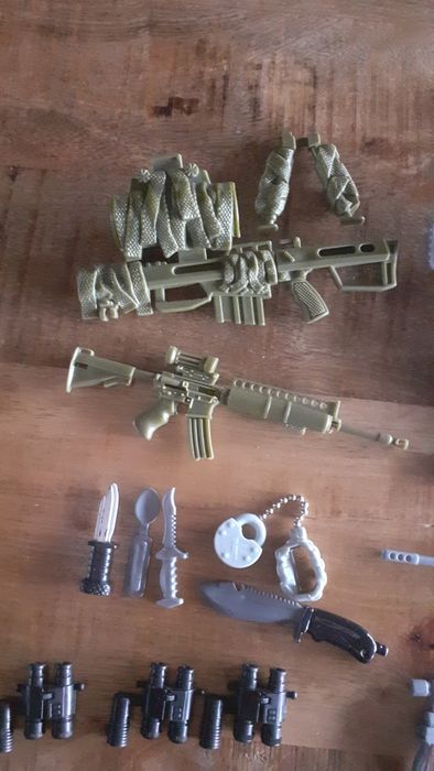 Arme miniatura plastic