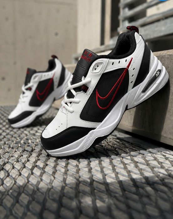 Нови обувки на Nike